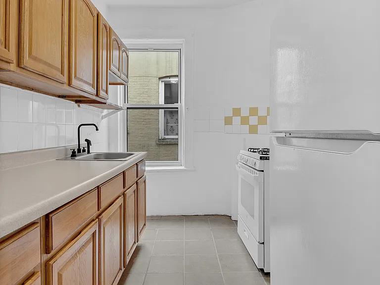 517 W 135th St #54 — Photo 5