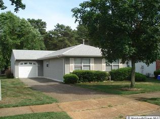 5 Mariner Pl, Brick, NJ 08723