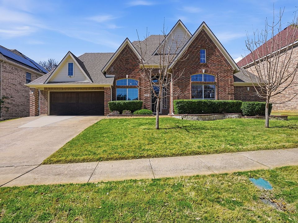 1st image of 1455 Oxbow Dr