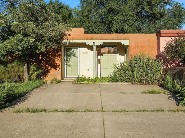 2067 Placita De Quedo, Santa Fe, NM 87505