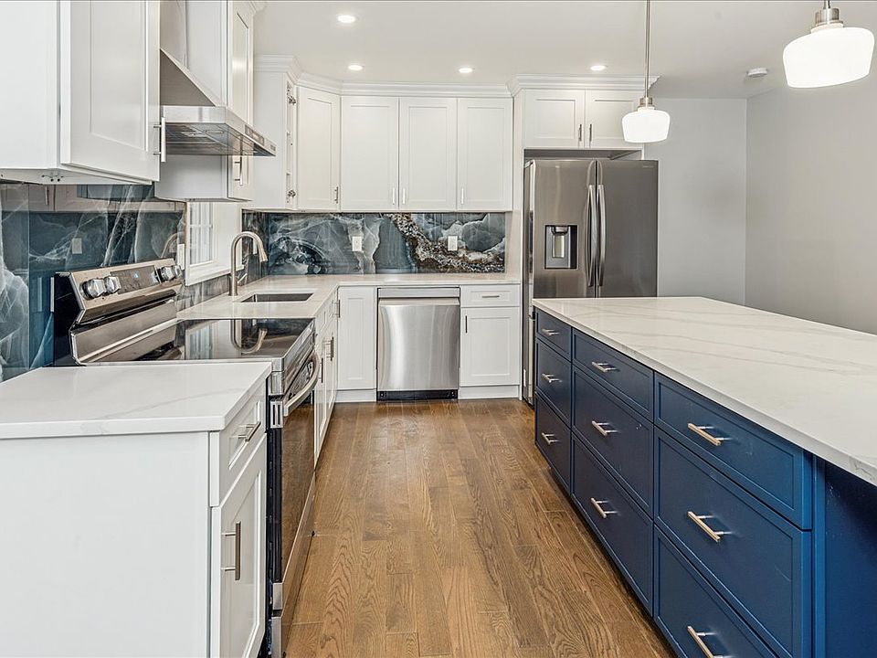 1st image of 187 Orchard St #1