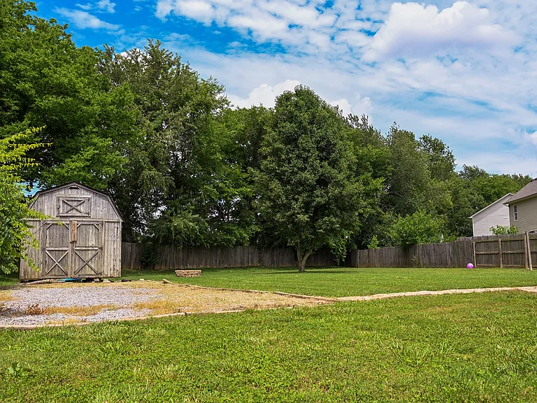 126 N Cavalcade Cir — Photo 5