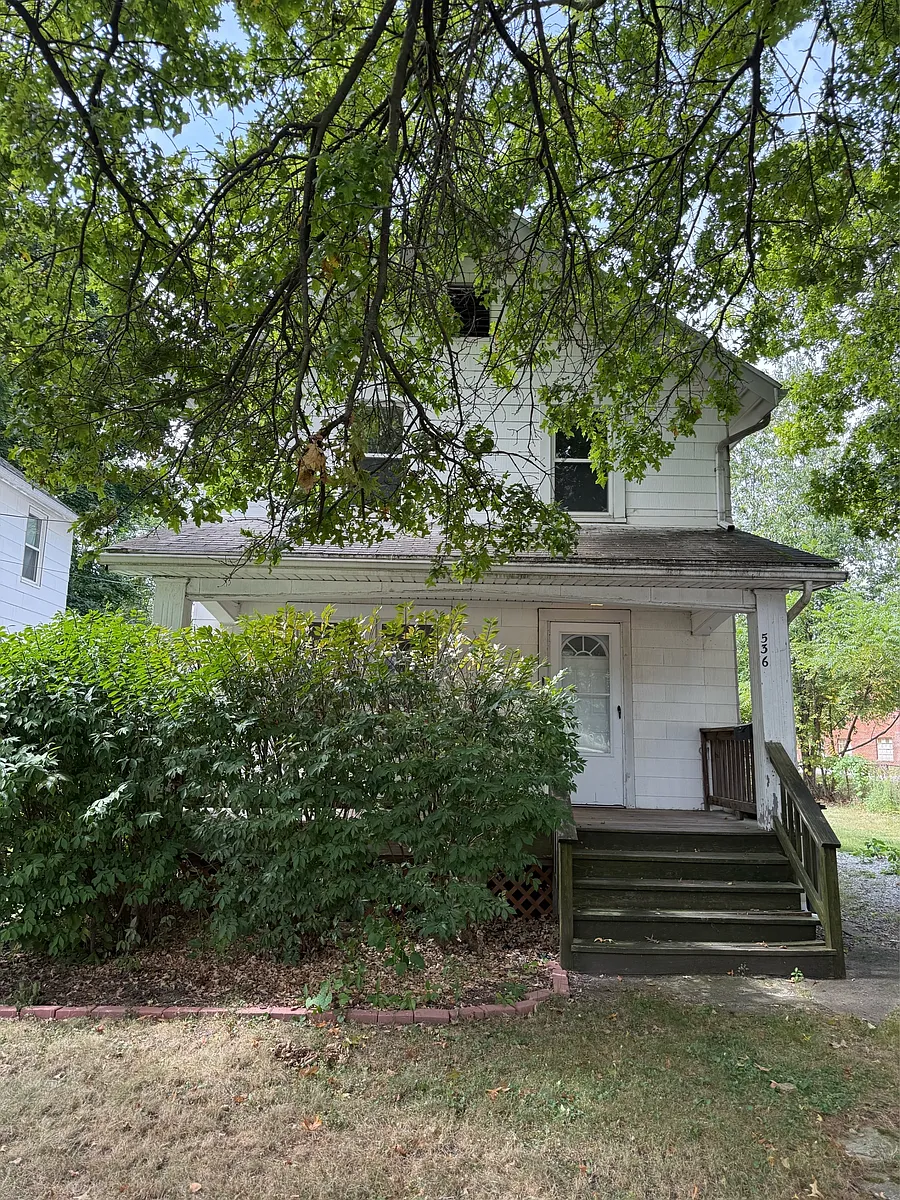 Photo 1 of 11 - 536 Spicer St - Akron, OH Primary Photo - 536 Spicer St