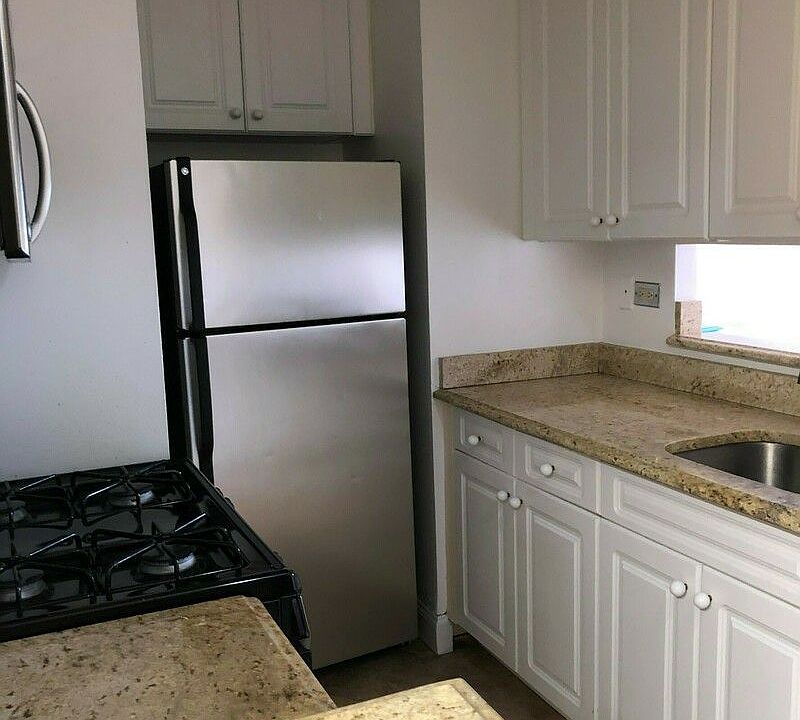 1st image of 747 10th Ave APT 28C