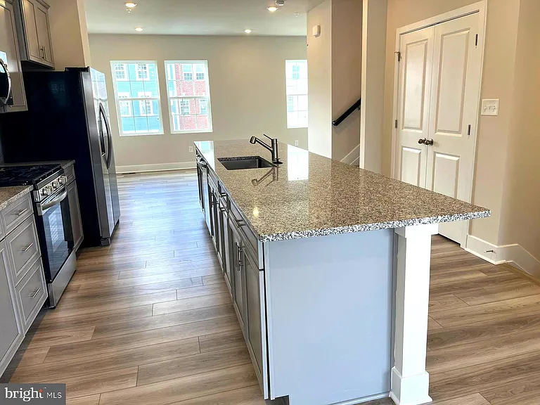 1813 Ritter Dr — Photo 13
