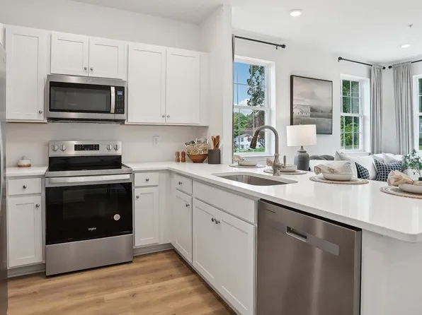 267 Derby Dr, Coatesville, PA 19320