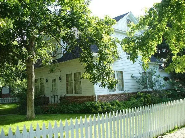 102 S Broadway St, Saint John, KS 67576