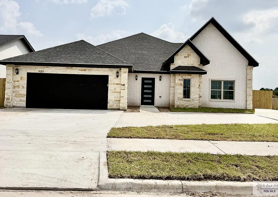 4504 Loira Riv