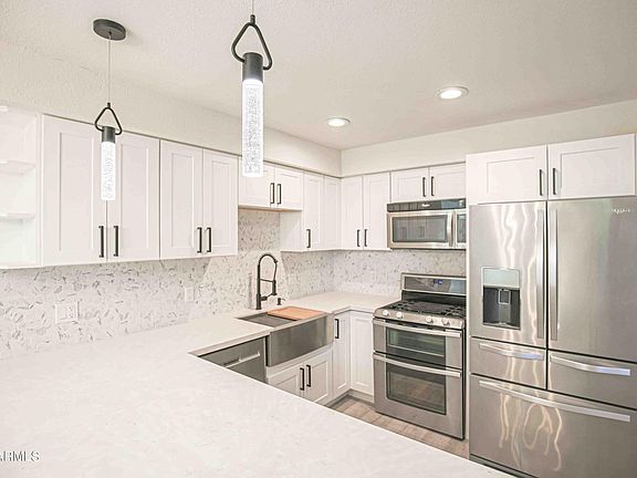 2nd image of 3752 E SUNNYSIDE Drive