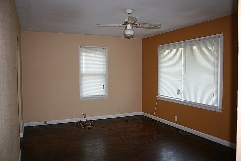 4th image of 2309 Leonard Dr