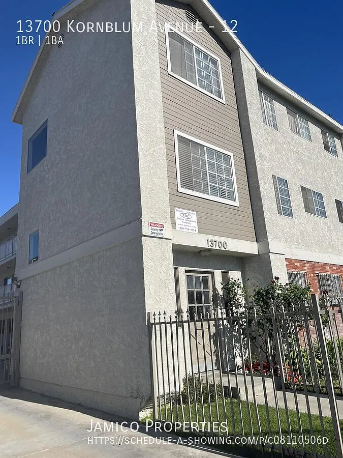 1 bed, $1,755 — Photo 2