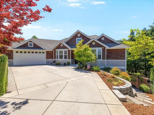 4279 Murryhill Ct, Medford, OR 97504