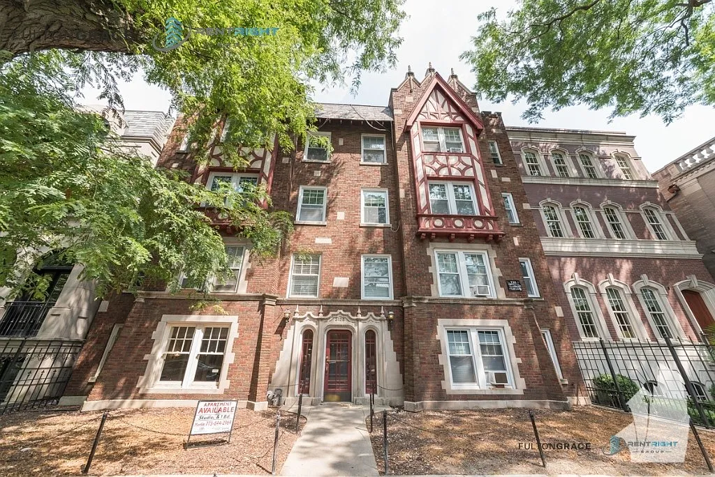Building Photo - 2129 N Dayton St #308