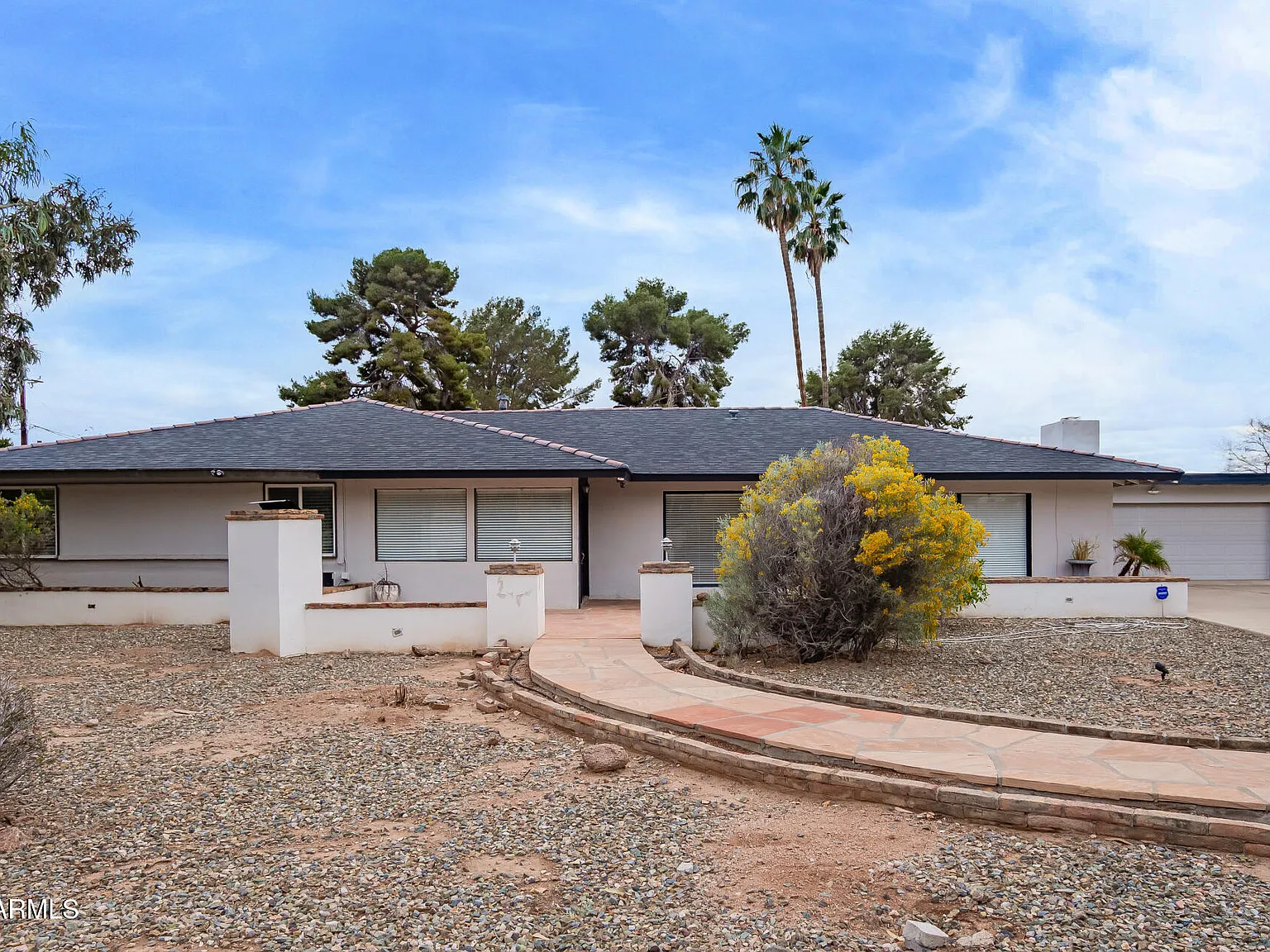 4 bed, 3.0 bath, 3029 sqft, $8,000 — Photo 2