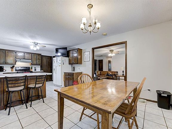 5th image of 1241 Timber Ridge Dr