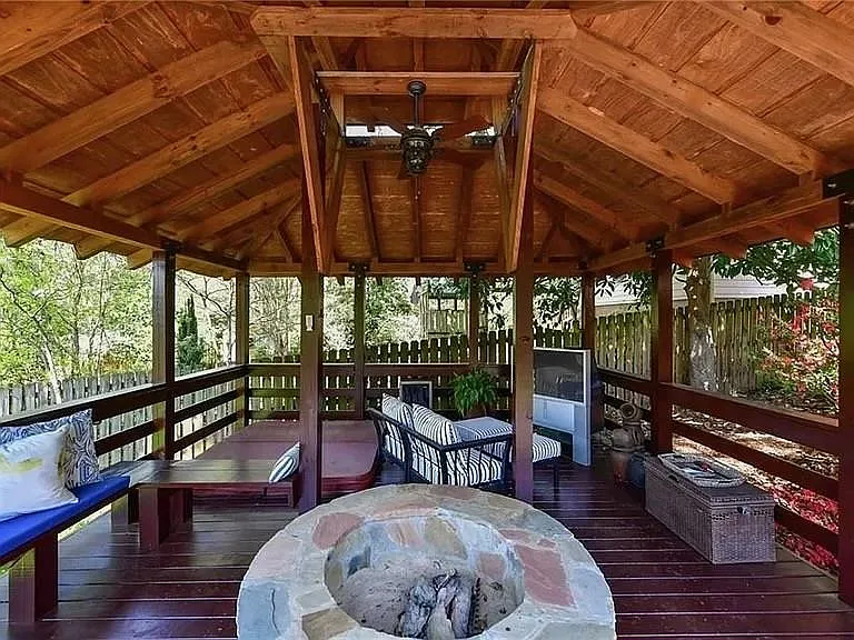 1194 Houston Mill Rd NE — Photo 19
