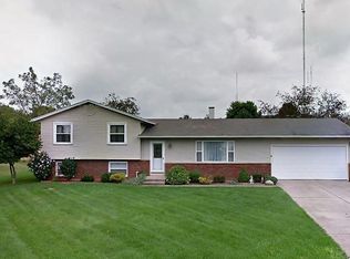 5512 Colonial Ln, South Bend, IN 46614