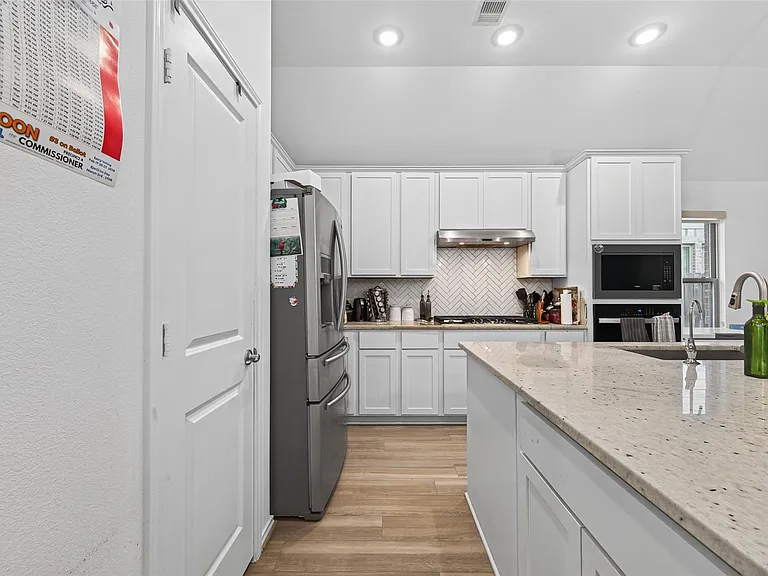1330 Vinter Meadows Ln — Photo 9