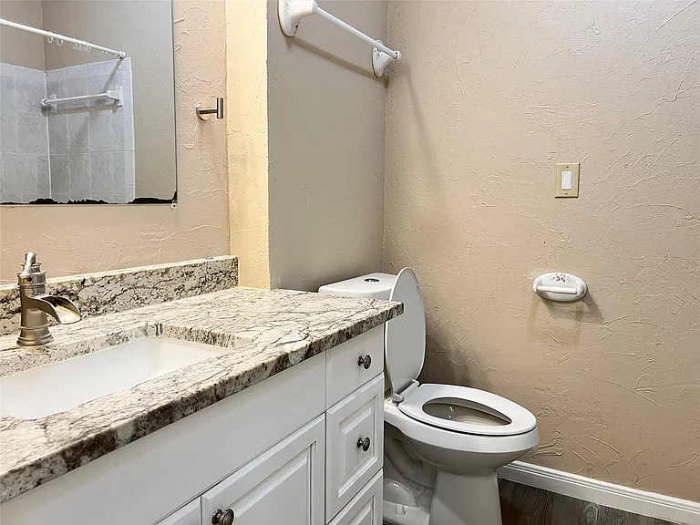 21414 Park Run Dr — Photo 19