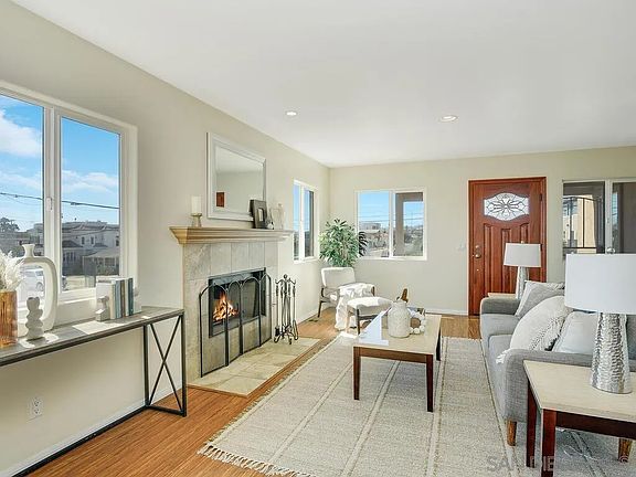 3rd image of 3204 Keats St