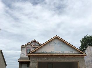 23441 Grandy St, Clinton Township, MI 48035
