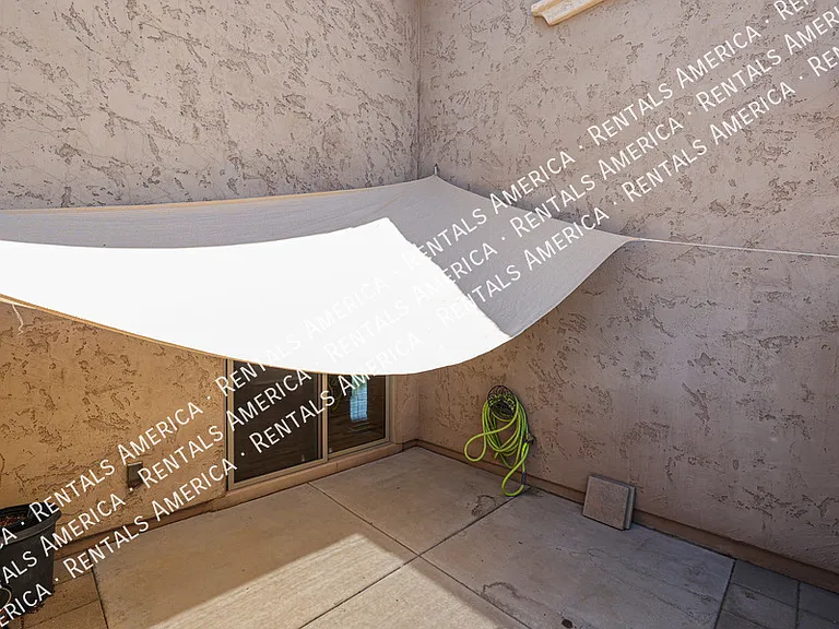 2127 W Monte Cristo Ave — Photo 34