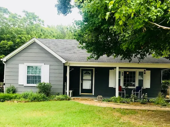 506 Carolina St, Clarksville, VA 23927