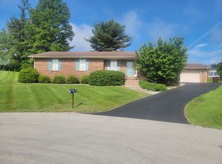 603 Springview Ct, Mount Sterling, KY 40353