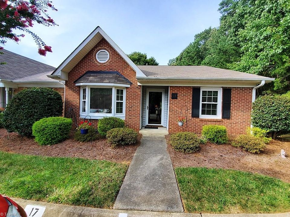 1st image of 17 Collwood Ct