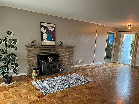 2nd image of 3821 Orinda Dr