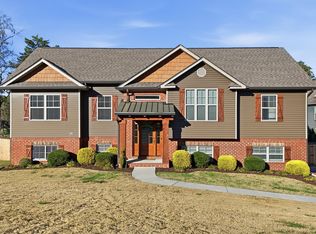 136 Ginger Lake Dr, Rock Spring, GA 30739