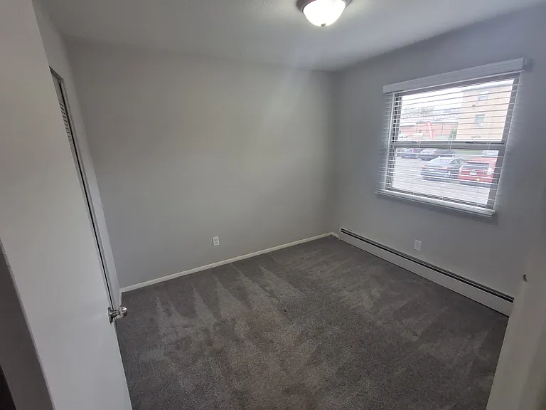 English Conway Place — Photo 52