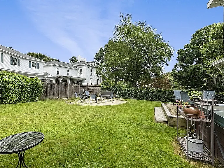 132 Fountain St — Photo 35