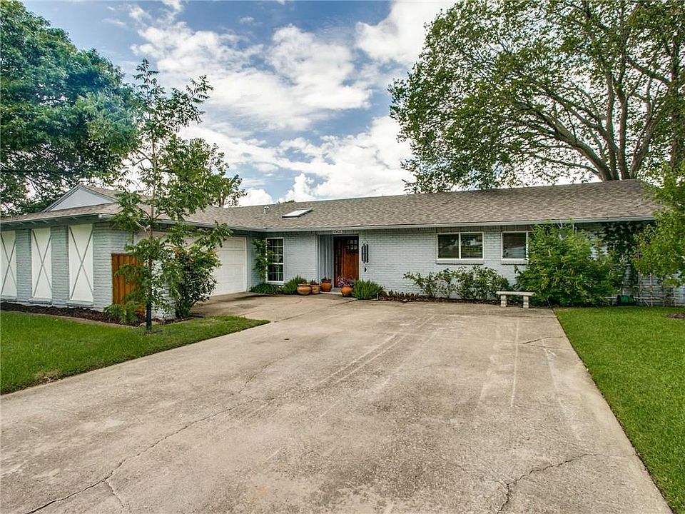 1st image of 15621 Regal Hill Cir