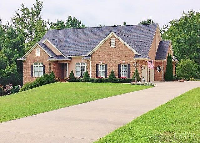 1st image of 404 Ewers Ln