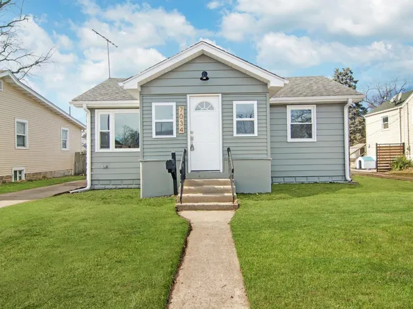 7034 California Ave, Hammond, IN 46323