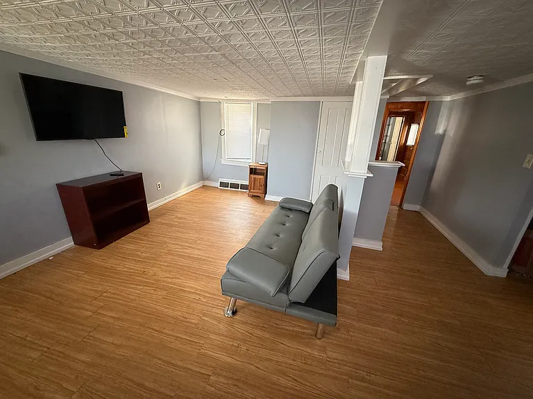 23 Bowers St #1 — Photo 13