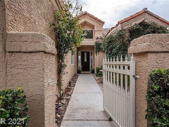 4th image of 8161 Round Hills Cir
