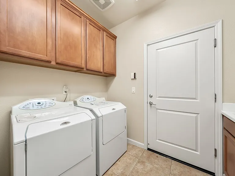 7405 Rothschild Ct — Photo 10