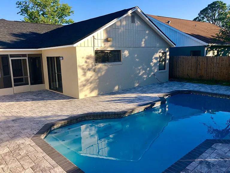 1012 Pearson Dr — Photo 4