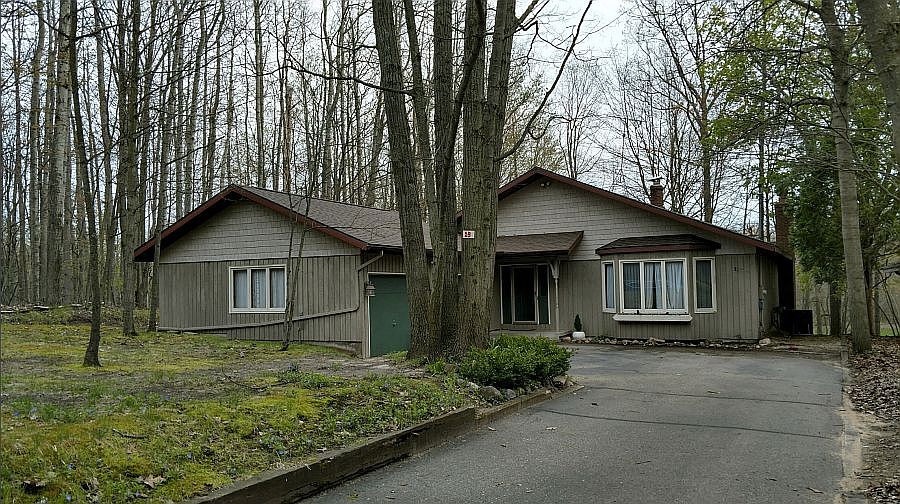1st image of 9795 Golf Port Dr