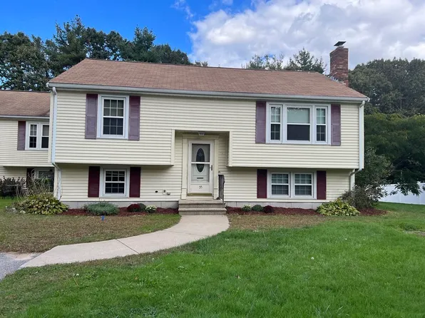 55 Clark Rd, Wrentham, MA 02093