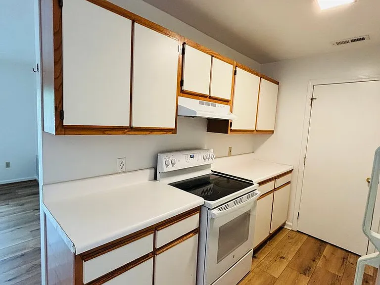 927AB - 410 Houston St. - DM — Photo 18