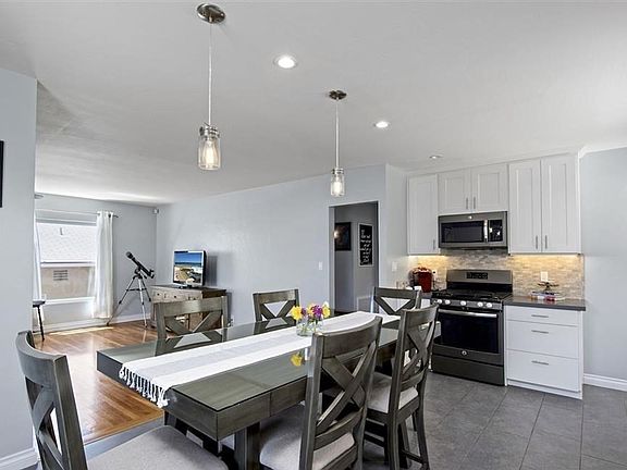 5th image of 5454 Siesta Dr