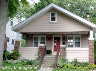 814 Hilldale Dr, Royal Oak, MI 48067