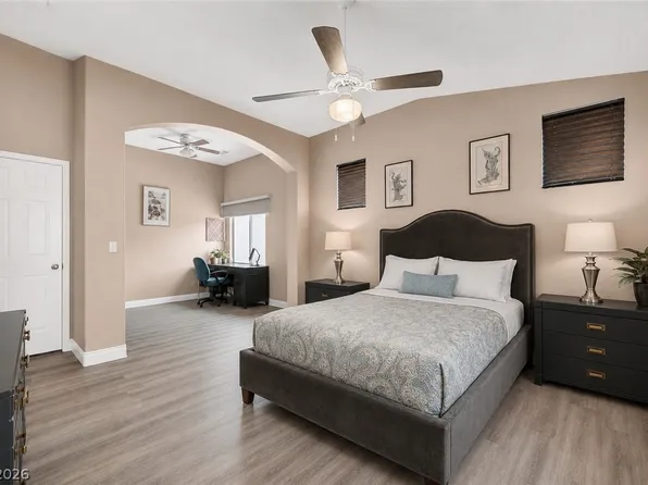 6330 Berry Patch Way, Las Vegas, NV 89142