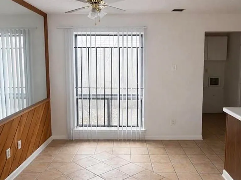 4701 Queens Lace Ct — Photo 4