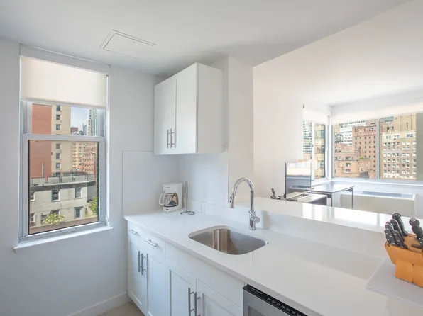 556 Third Avenue image 1 of 12