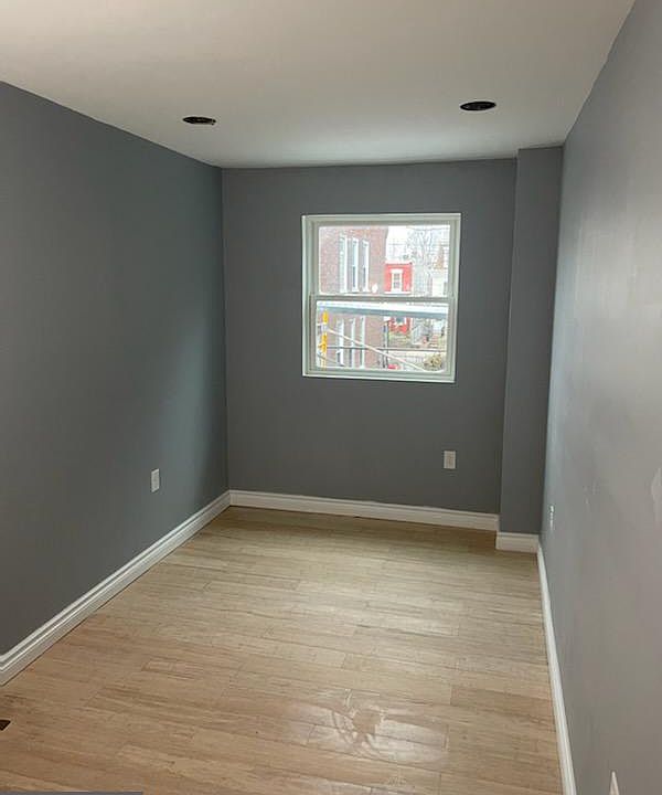 2nd image of 1538 N Peach St