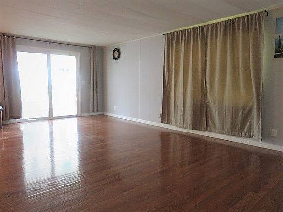 4th image of 182 Camellia Dr #197